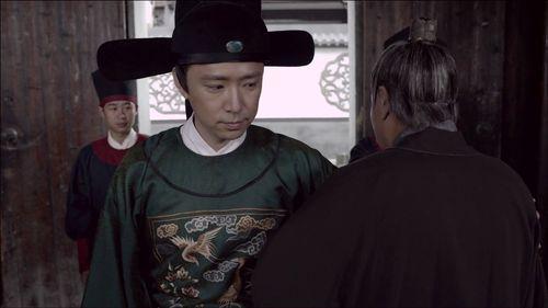 铁面御史在线观看,揭秘古代清官传奇，在线观看带你领略正义之光  第3张