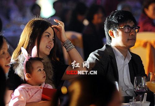 王岳伦大胆爆料视频大全,视频大全揭秘娱乐圈不为人知的一面 第2张 王岳伦大胆爆料视频大全,视频大全揭秘娱乐圈不为人知的一面 第2张