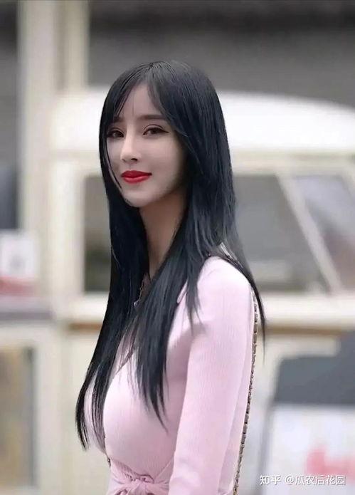 吃瓜网红模特视频下载,揭秘幕后花絮  第2张