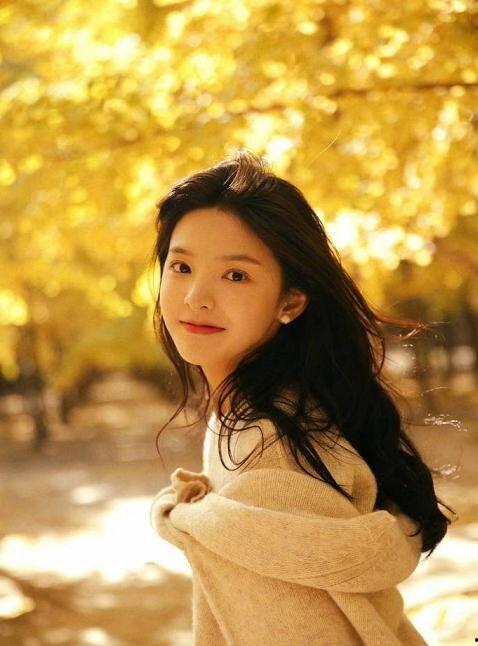 吃瓜网红模特视频下载,揭秘幕后花絮  第3张